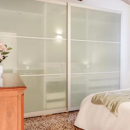 Ghirlandina - La Casa Dell'esteta Modena