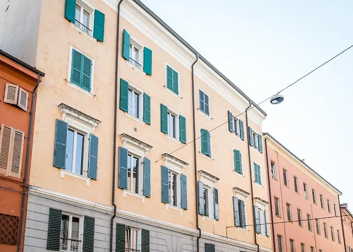 Ghirlandina - La Casa Dell'esteta Modena