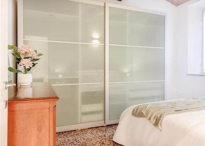 Ghirlandina - La Casa Dell'esteta Modena