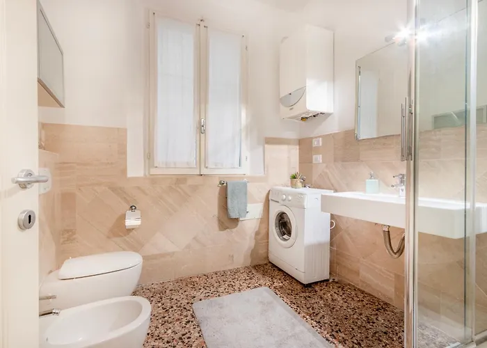 Ghirlandina - La Casa Dell'esteta * Modena